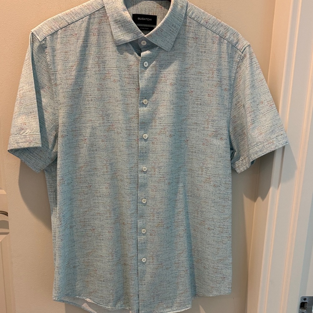 Bugatchi 8 Way Stretch Light Blue Casual Button Down short sleeve Shirt size XL